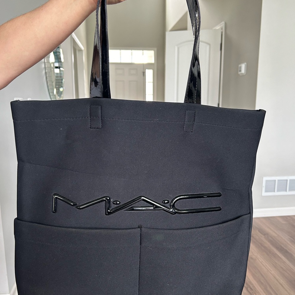 MAC Purse - Picture 2 of 3
